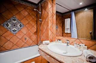 Курортные отели Atrium Beach Hotel - All Inclusive Елените Двухместный номер с 1 кроватью и видом на парк (для 2 взрослых и 1 ребенка в возрасте до 11 лет)-8